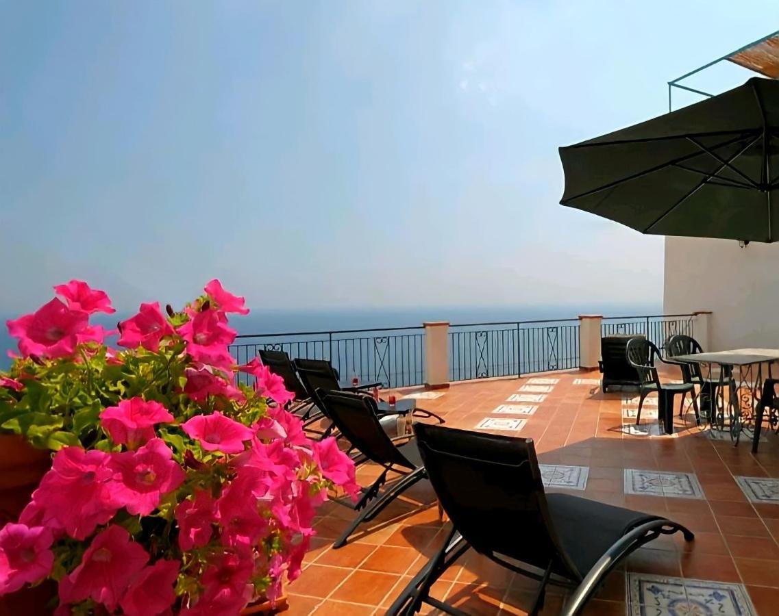 Terrazza Di Rosa - Sea View Villa Praiano Eksteriør billede